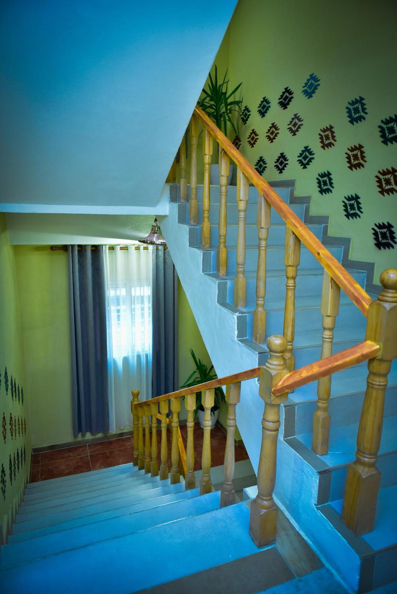 Te Bujtina Hotel- Cozy Stay With Traditional Breakfast Near Beach Golem  Ngoại thất bức ảnh