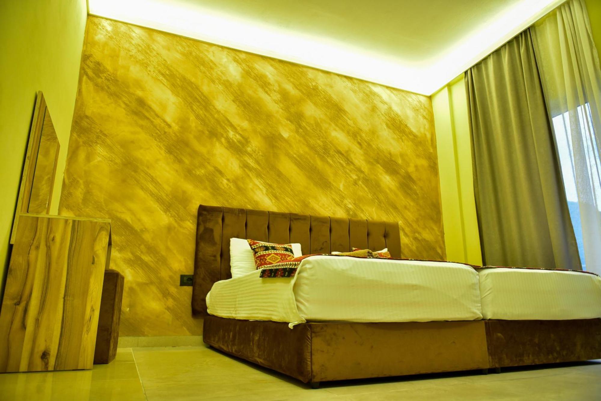Te Bujtina Hotel- Cozy Stay With Traditional Breakfast Near Beach Golem  Ngoại thất bức ảnh